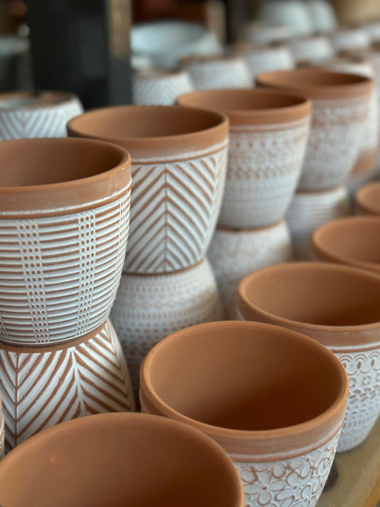 Maceta cerámica diseño base terracota