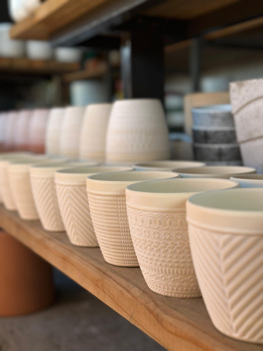 Maceta cerámica diseño base arena