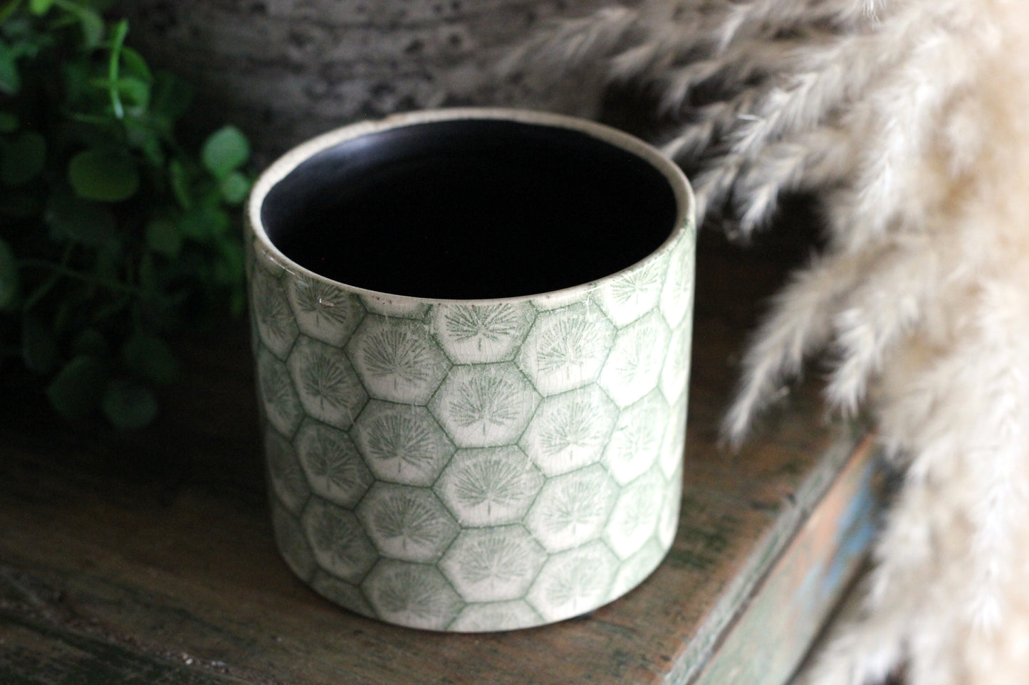 Maceta cerámica diseño hexagonal verde musgo