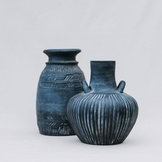 Jarrón Afrodita gris oscuro